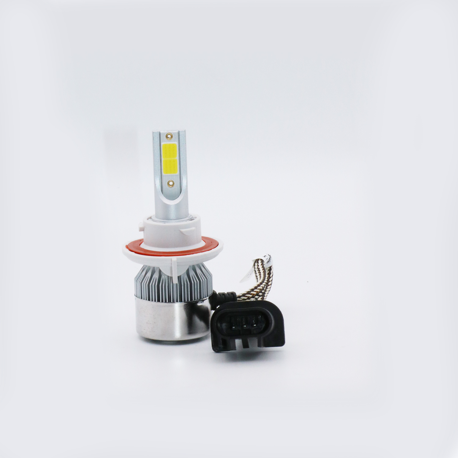 2-3-1.jpg TBS TC6 H13 LED Headlight 200 Watts - Image 1
